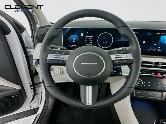 Hyundai Tucson Vehicle Full-screen Gallery Image 13