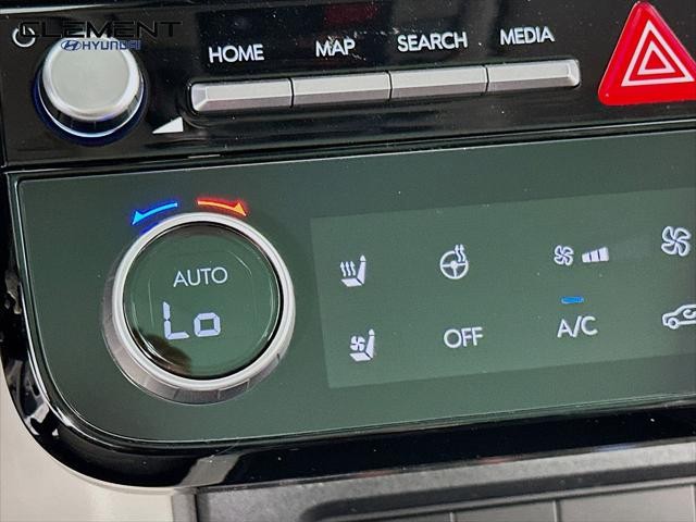 Hyundai Tucson Vehicle Full-screen Gallery Image 20