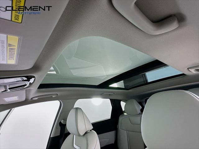 Hyundai Tucson Vehicle Full-screen Gallery Image 22