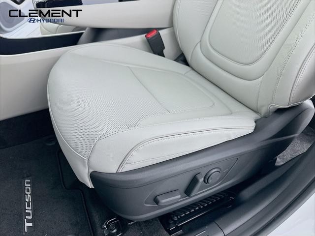 Hyundai Tucson Vehicle Full-screen Gallery Image 26