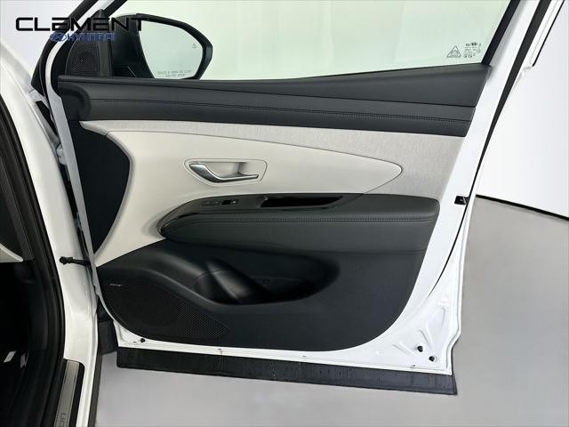 Hyundai Tucson Vehicle Full-screen Gallery Image 32