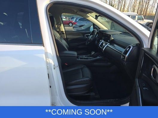 Kia Sorento Vehicle Image 03