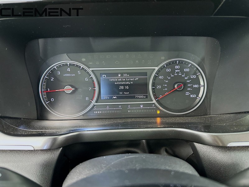 Kia Sorento Vehicle Full-screen Gallery Image 18