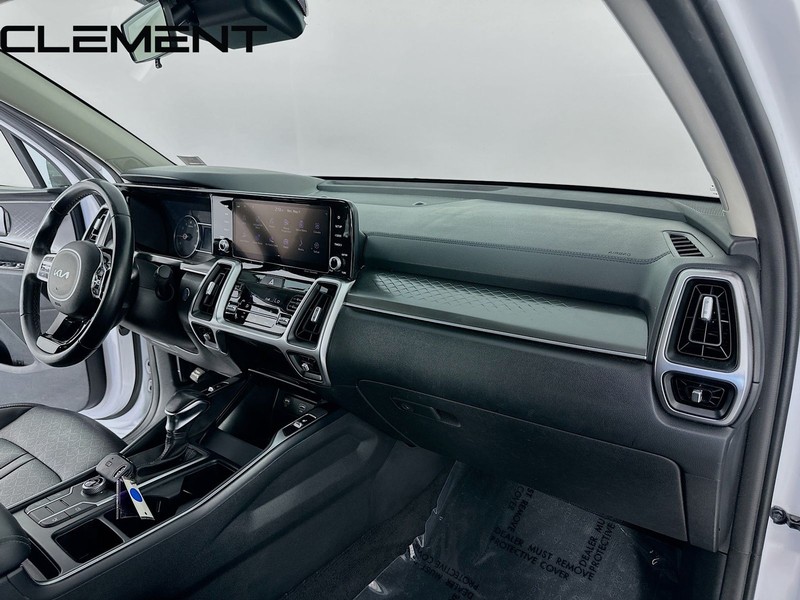 Kia Sorento Vehicle Full-screen Gallery Image 34