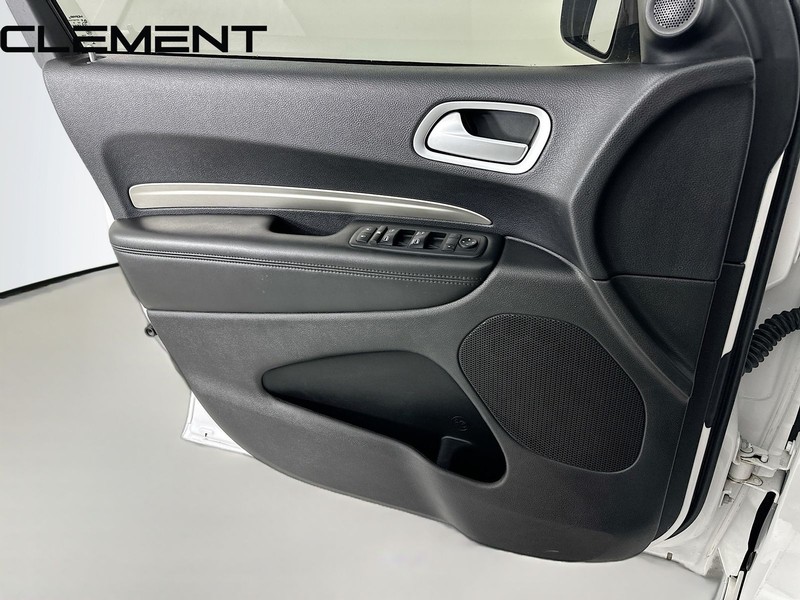Dodge Durango Vehicle Full-screen Gallery Image 25