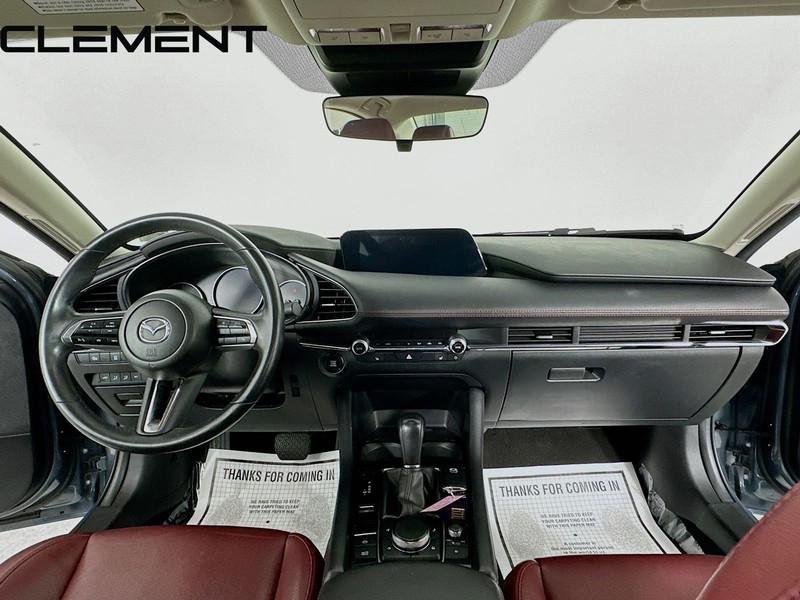 Mazda Mazda3 Sedan Vehicle Image 12