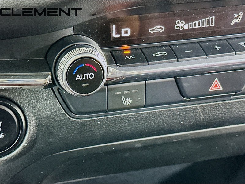 Mazda Mazda3 Sedan Vehicle Image 23