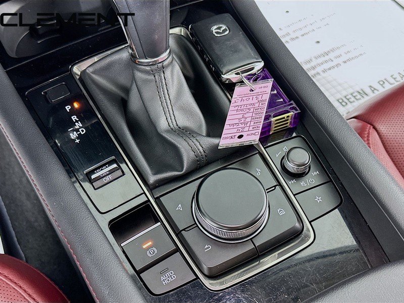 Mazda Mazda3 Sedan Vehicle Image 24