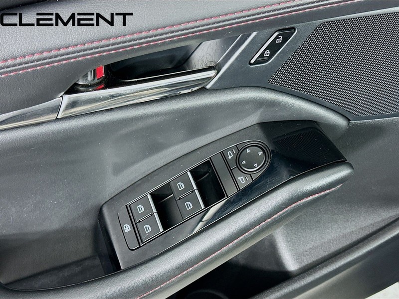 Mazda Mazda3 Sedan Vehicle Image 27