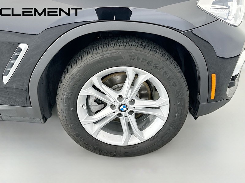 BMW X3 Vehicle Full-screen Gallery Image 37