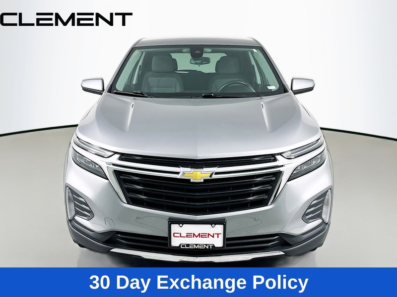 Chevrolet Equinox Vehicle Full-screen Gallery Image 3