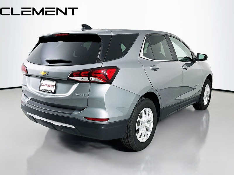 Chevrolet Equinox Vehicle Full-screen Gallery Image 7