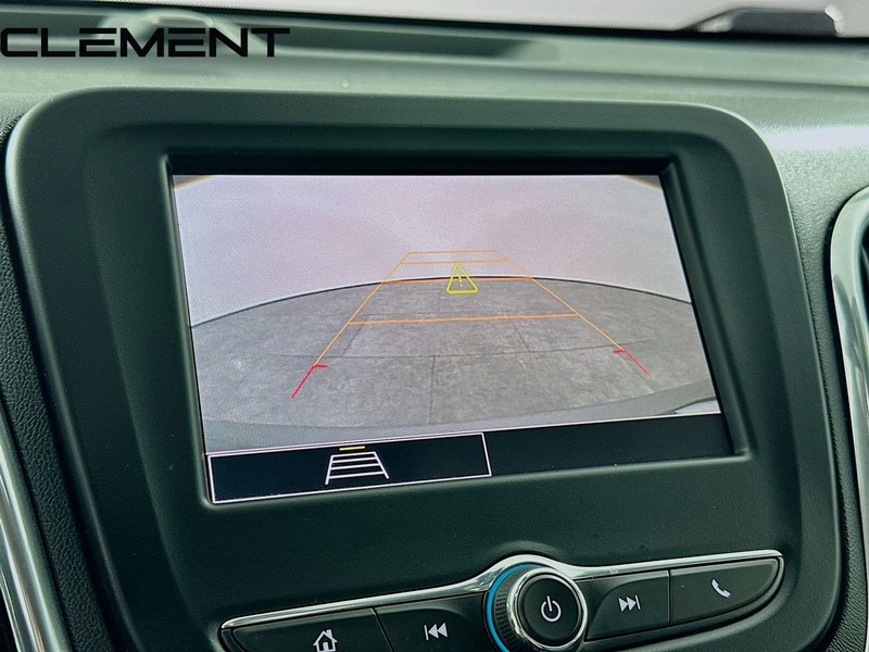 Chevrolet Equinox Vehicle Full-screen Gallery Image 20