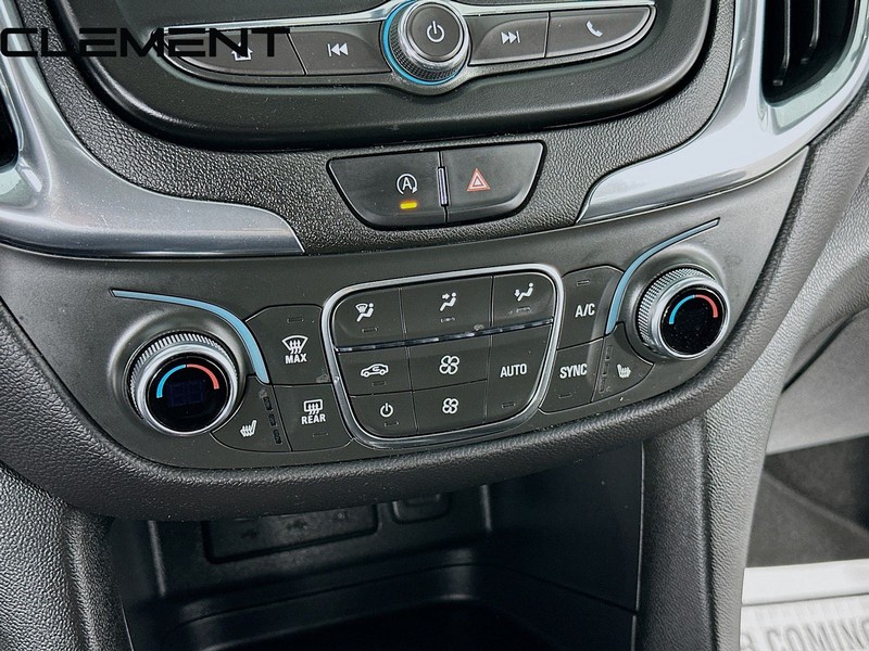 Chevrolet Equinox Vehicle Full-screen Gallery Image 22