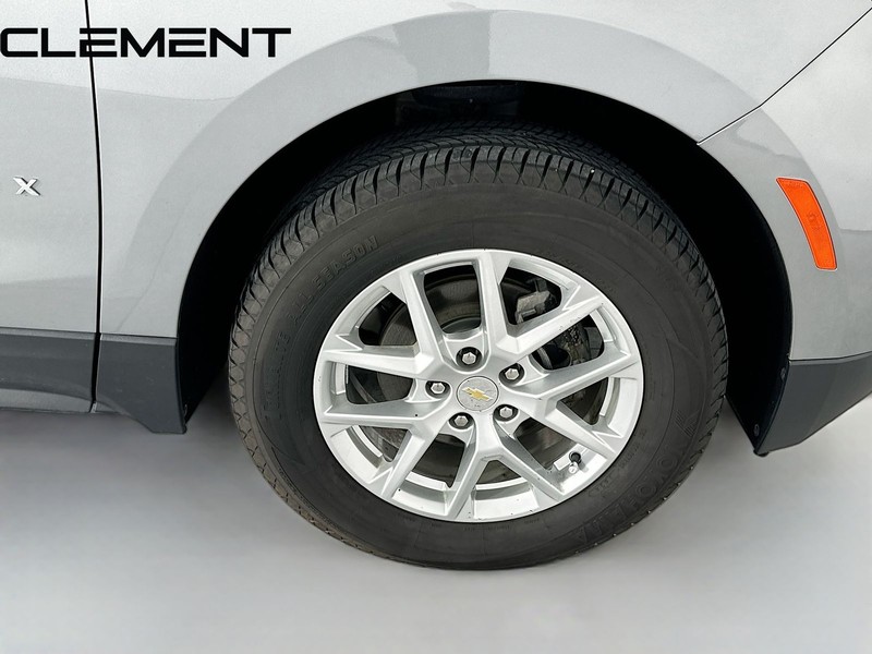 Chevrolet Equinox Vehicle Full-screen Gallery Image 36
