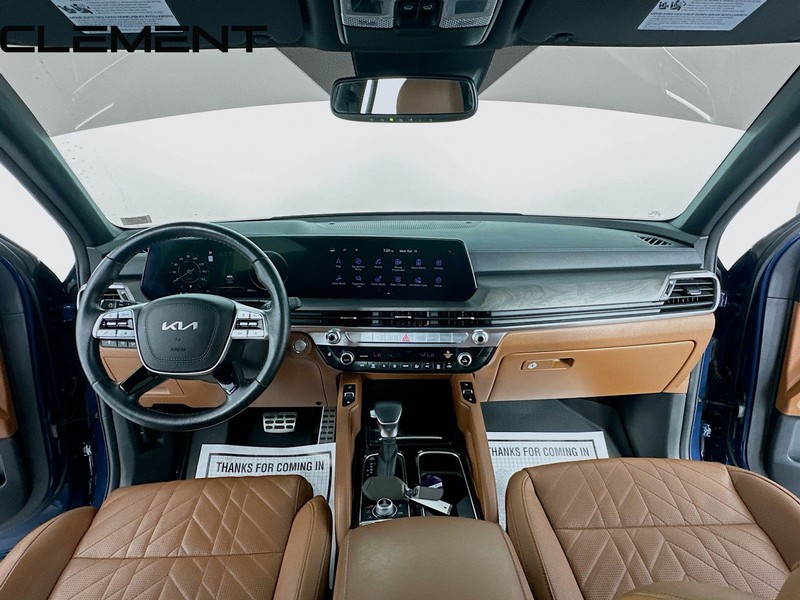 Kia Telluride Vehicle Full-screen Gallery Image 12
