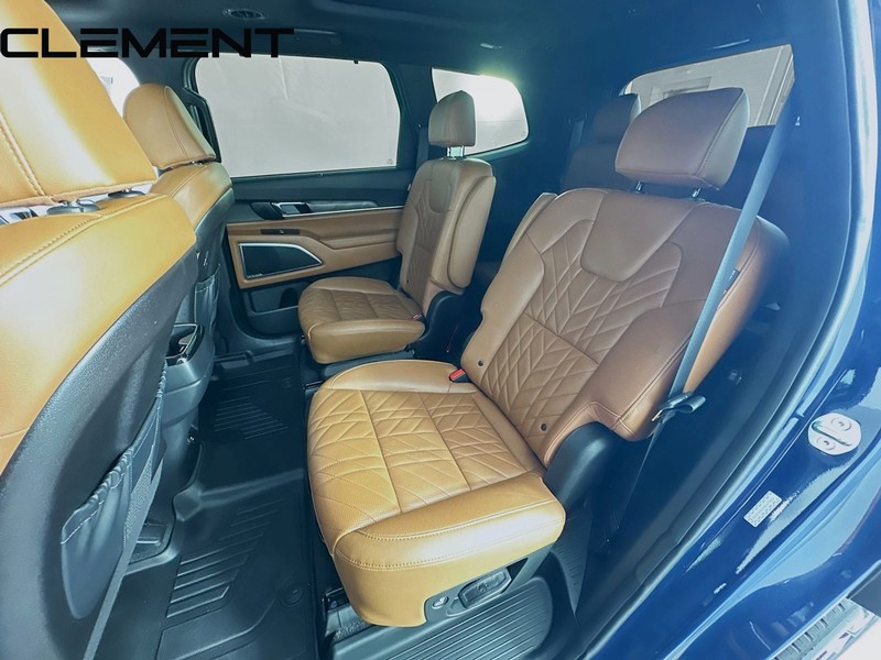 Kia Telluride Vehicle Full-screen Gallery Image 34