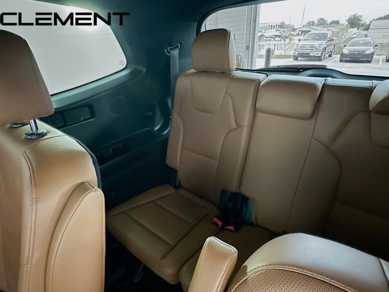 Kia Telluride Vehicle Full-screen Gallery Image 35