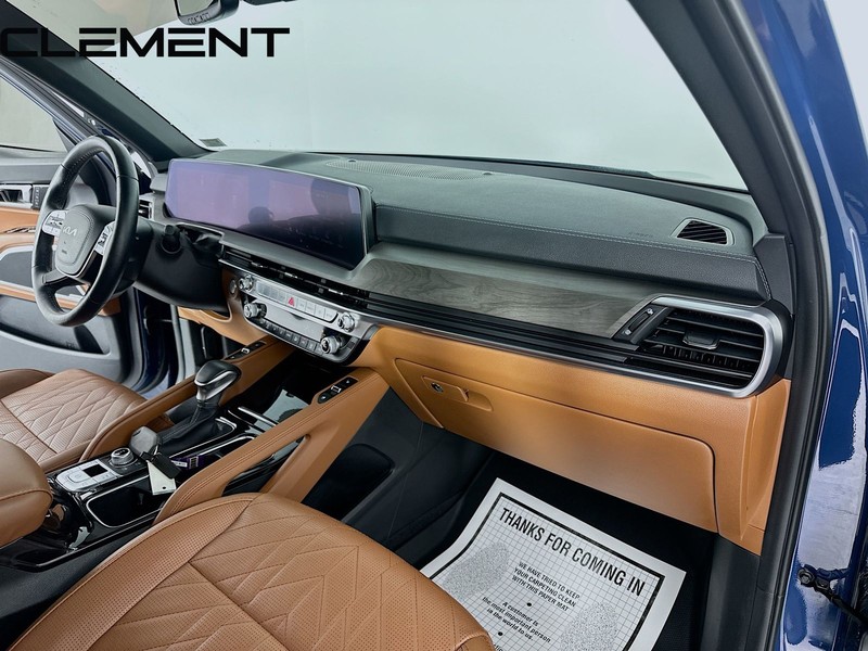 Kia Telluride Vehicle Full-screen Gallery Image 38
