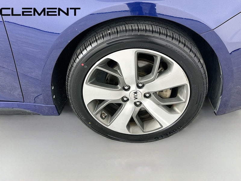 Kia Optima Vehicle Full-screen Gallery Image 35