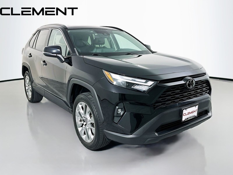 Toyota RAV4 Vehicle Full-screen Gallery Image 5