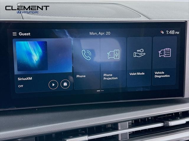 Hyundai Santa Fe Vehicle Full-screen Gallery Image 17