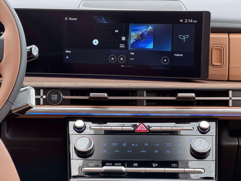 Hyundai Santa Fe Hybrid Vehicle Full-screen Gallery Image 18