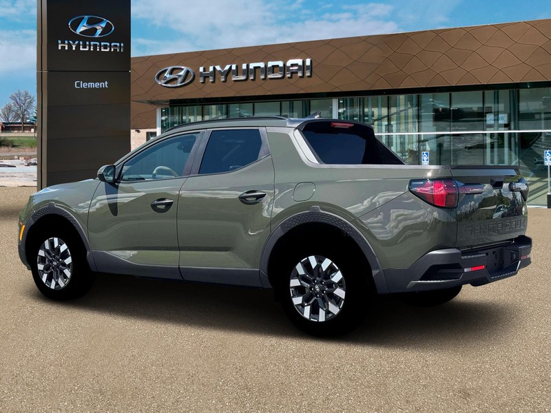 Hyundai Santa Cruz Vehicle Full-screen Gallery Image 4