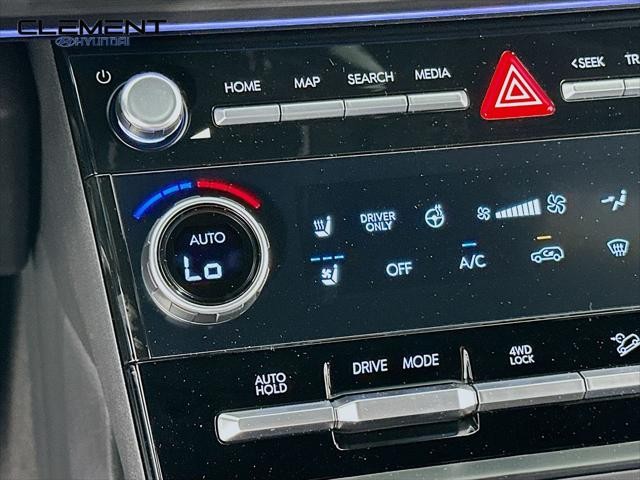 Hyundai Santa Fe Hybrid Vehicle Full-screen Gallery Image 20