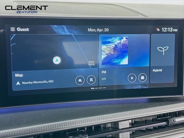 Hyundai Santa Fe Hybrid Vehicle Full-screen Gallery Image 17
