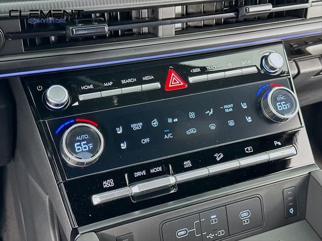 Hyundai Santa Fe Hybrid Vehicle Full-screen Gallery Image 19