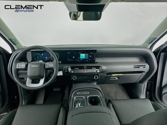 Hyundai Palisade Hybrid Vehicle Full-screen Gallery Image 11