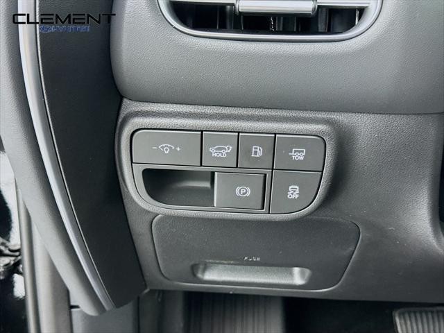 Hyundai Palisade Hybrid Vehicle Full-screen Gallery Image 12