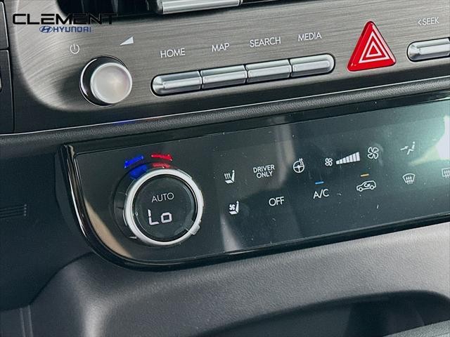 Hyundai Palisade Hybrid Vehicle Full-screen Gallery Image 20