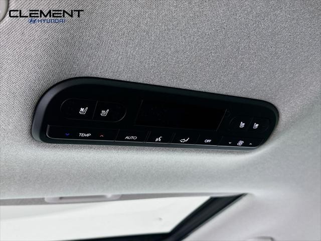 Hyundai Palisade Hybrid Vehicle Full-screen Gallery Image 30