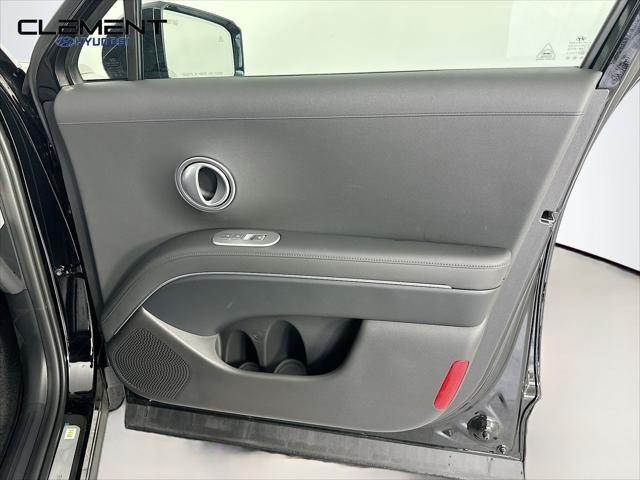 Hyundai Palisade Hybrid Vehicle Full-screen Gallery Image 33