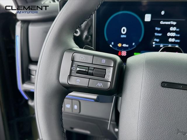Hyundai Santa Fe Hybrid Vehicle Full-screen Gallery Image 14