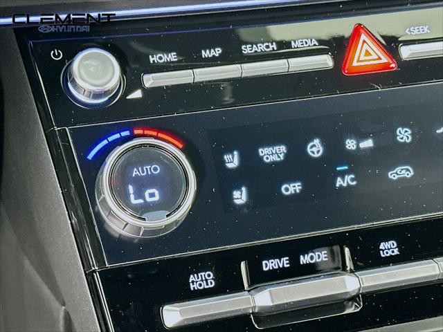 Hyundai Santa Fe Hybrid Vehicle Full-screen Gallery Image 20