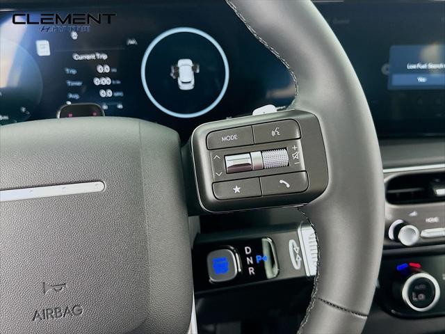 Hyundai Palisade Hybrid Vehicle Full-screen Gallery Image 15