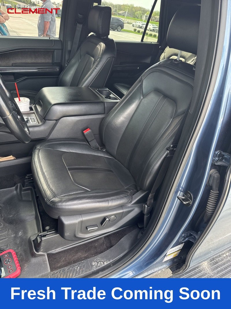 Ford Expedition Vehicle Image 02