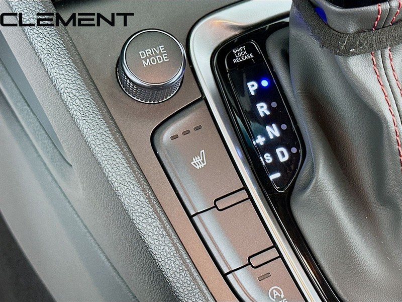 Hyundai Kona Vehicle Full-screen Gallery Image 23