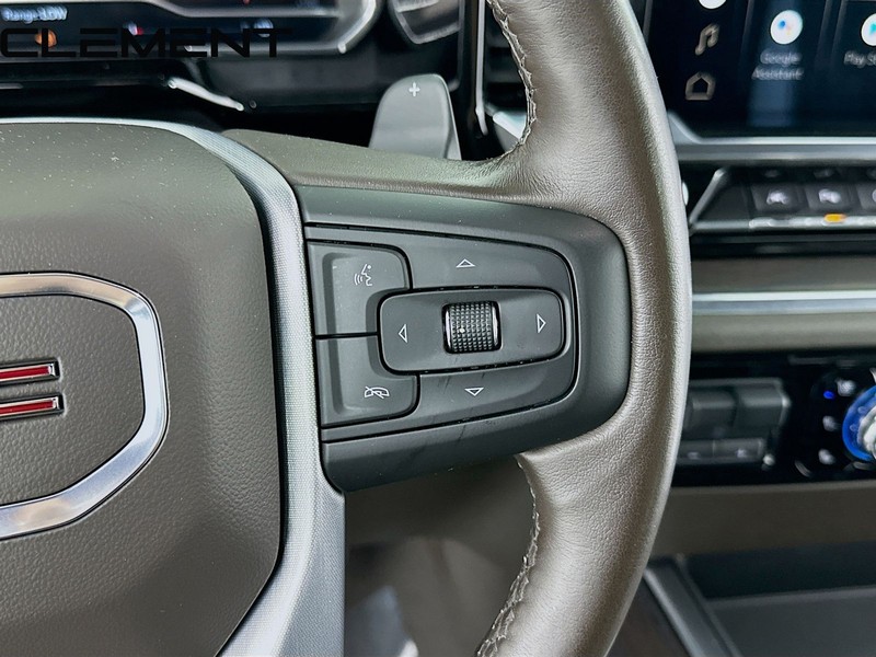 GMC Sierra 1500 Vehicle Full-screen Gallery Image 17