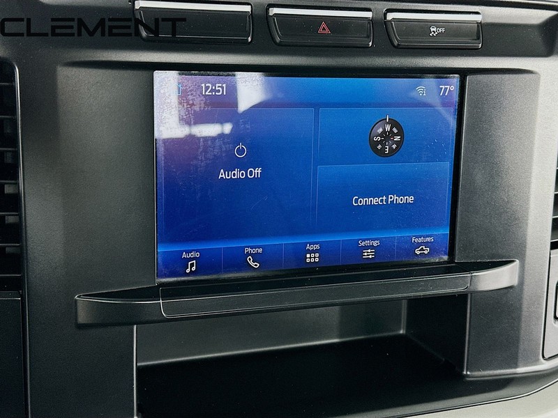 Ford Super Duty F-350 SRW Vehicle Full-screen Gallery Image 19