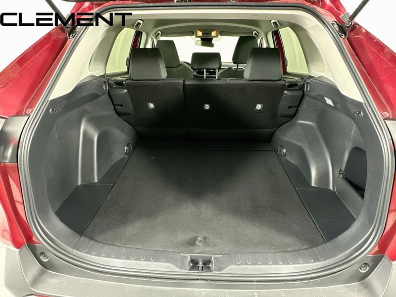 Toyota RAV4 Vehicle Full-screen Gallery Image 11