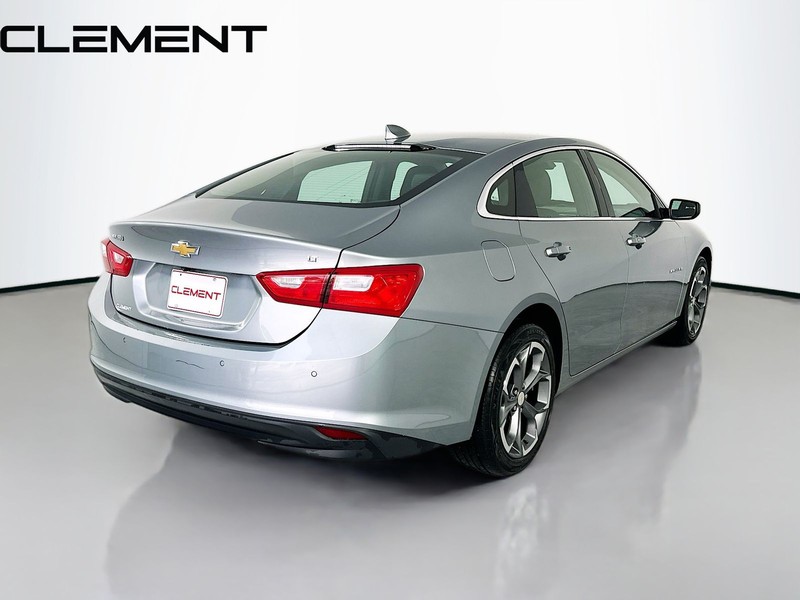 Chevrolet Malibu Vehicle Full-screen Gallery Image 07