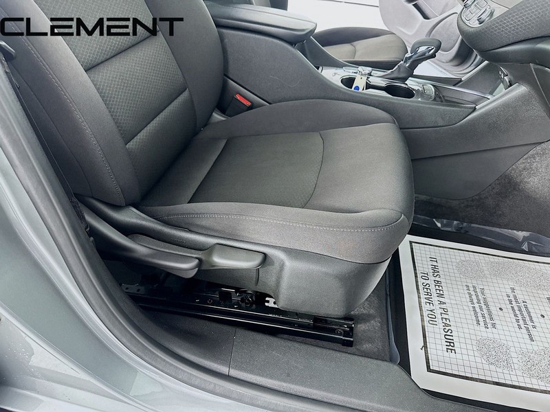 Chevrolet Malibu Vehicle Full-screen Gallery Image 33