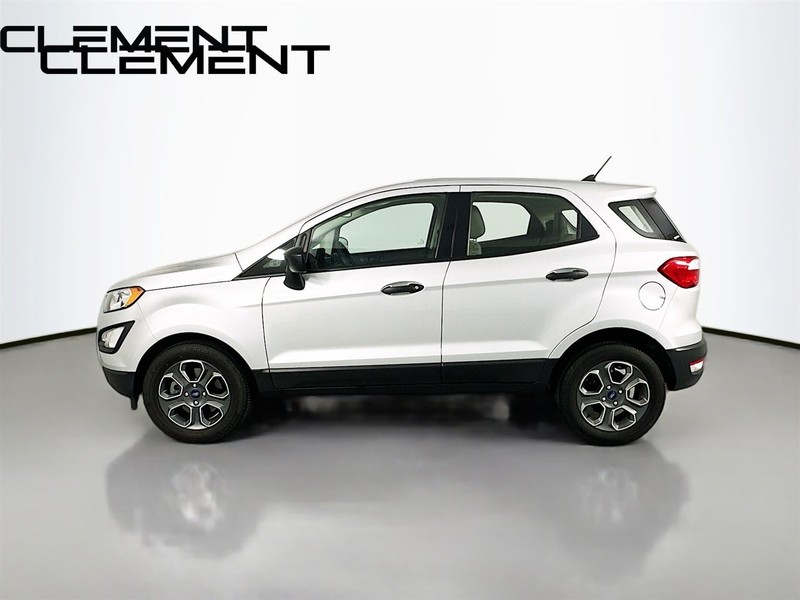 Ford EcoSport Vehicle Full-screen Gallery Image 8