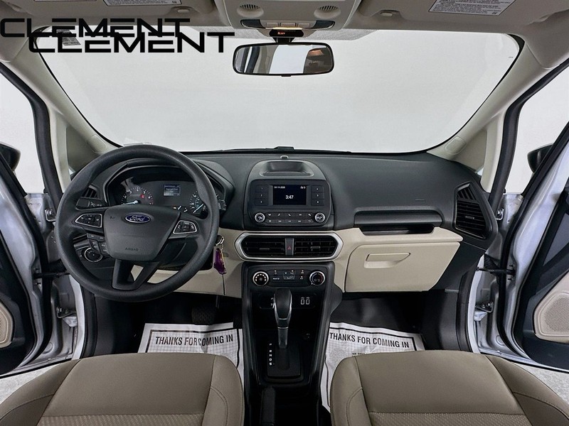 Ford EcoSport Vehicle Full-screen Gallery Image 15