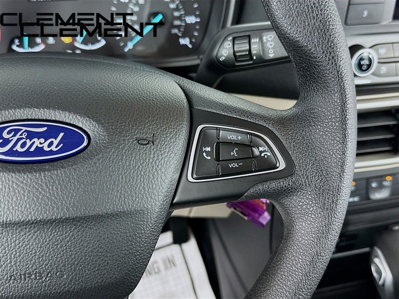 Ford EcoSport Vehicle Full-screen Gallery Image 22