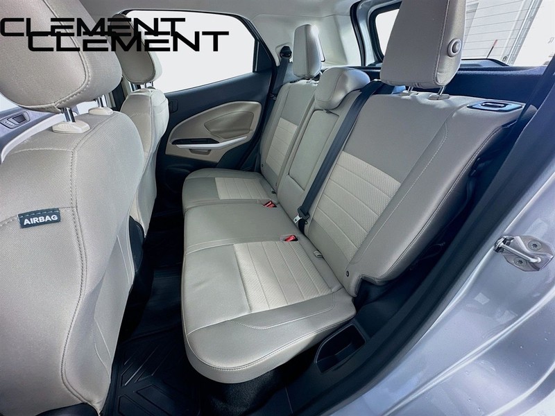 Ford EcoSport Vehicle Full-screen Gallery Image 37